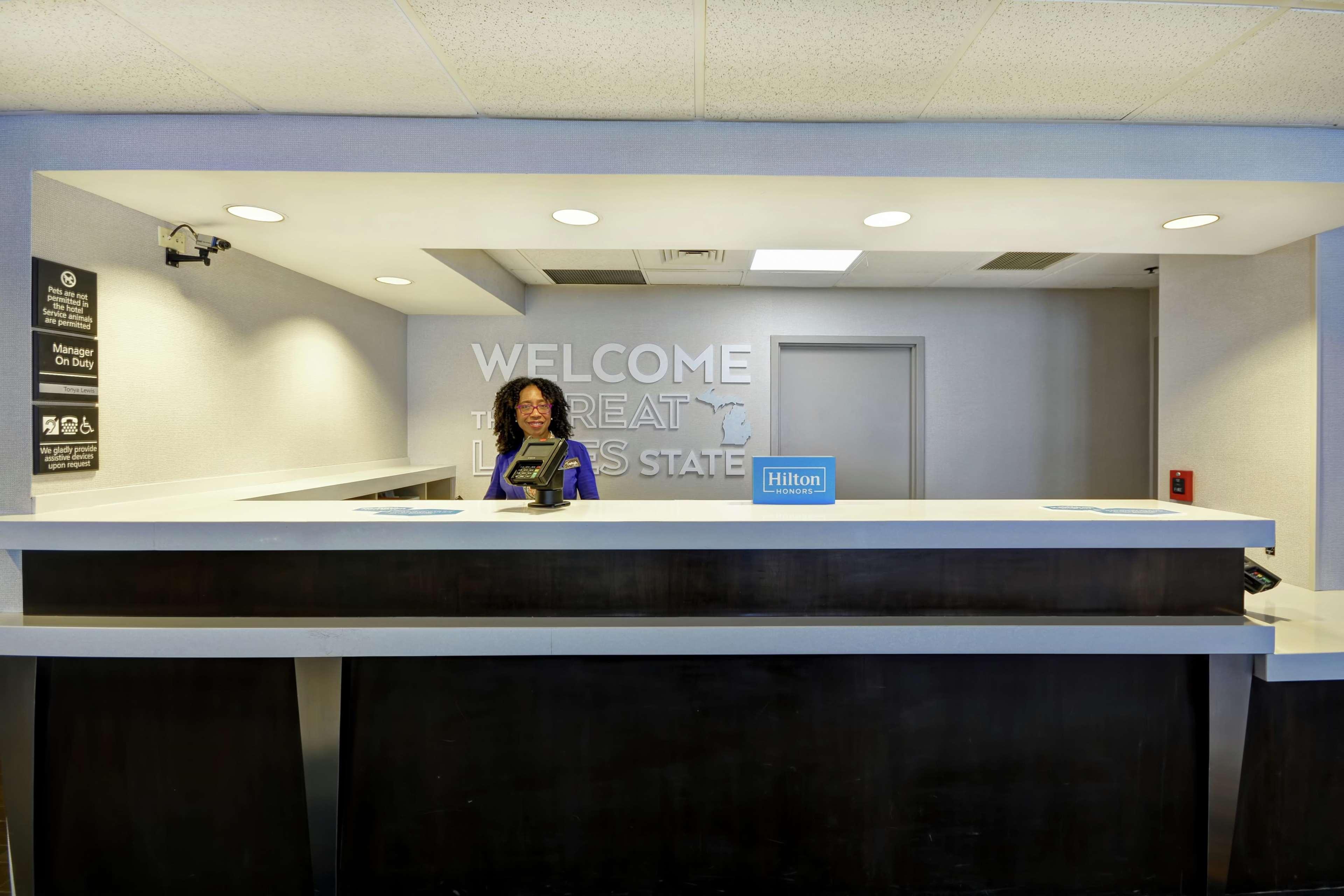 Hampton Inn Detroit Madison Heights South Troy Exterior photo