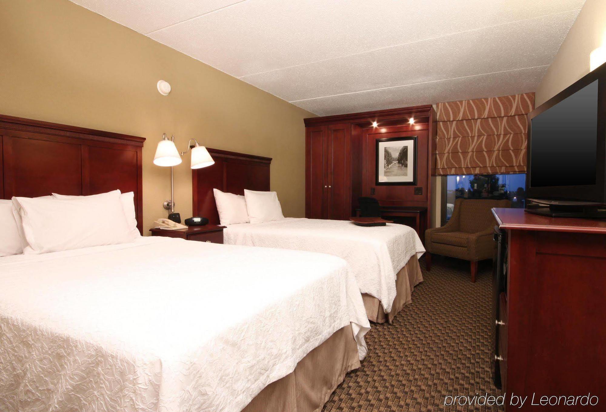 Hampton Inn Detroit Madison Heights South Troy Room photo